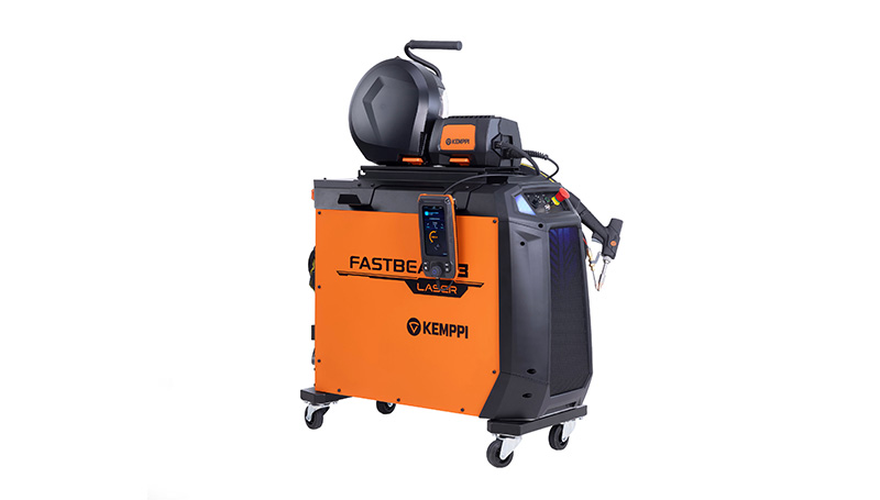 FastBeam 3 je 3 kW ručný vláknový laserový zvárací zdroj Kemppi pre rýchle a presné priemyselné zváranie s pokročilou kontrolou laserového lúča.